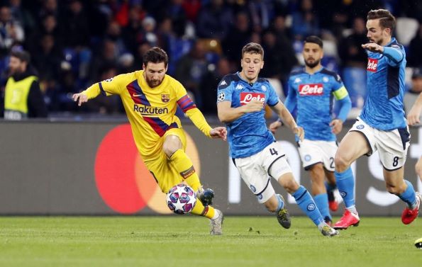 Messi vs Napoli players